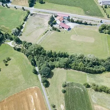 Grosse Auf Dem Pferdehof Naehe Bamberg, Coburg, Schweinfurt * Burgpreppach